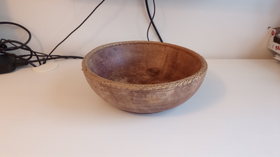 dřevěná mísa