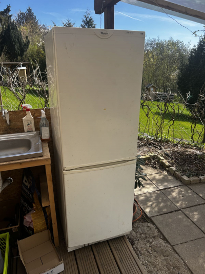 Velká lednice s mrazákem- Whirlpool Combi