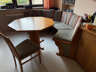 Kuchyňská jídelní sestava