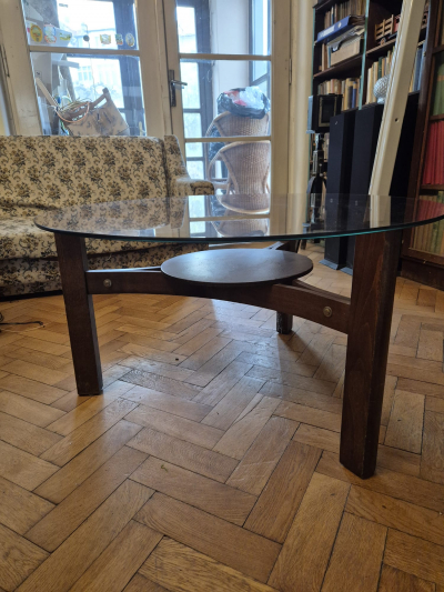 Konferenční stolek