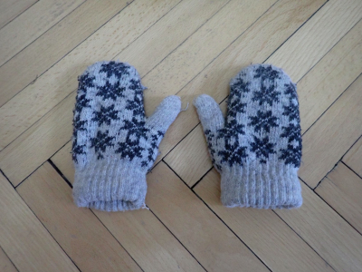 Rukavičky 3, velikost cca 2 roky