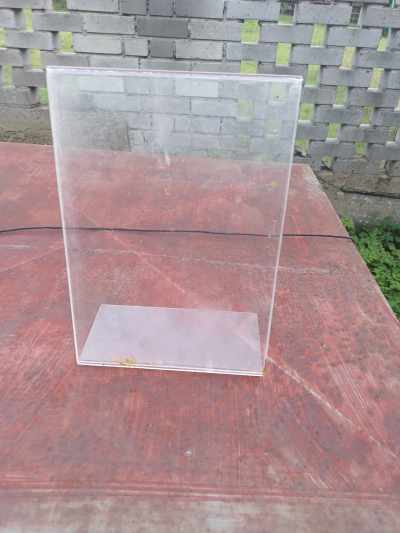 Plastový držák nabídky, letáků .......