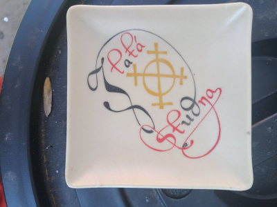 Retro plastové talířky