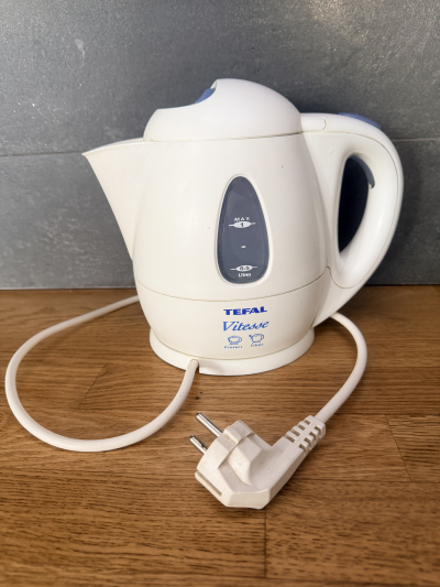 Rychlovarná konvice Tefal