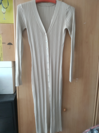 Úpletové šaty vel. XS