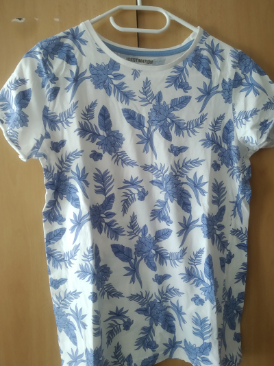 Bavlněné tričko s květinami