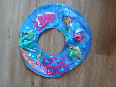 modrý větší kruh