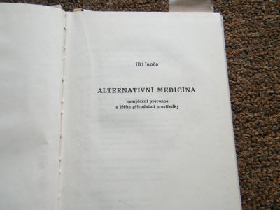 Alternativní medicína - kniha