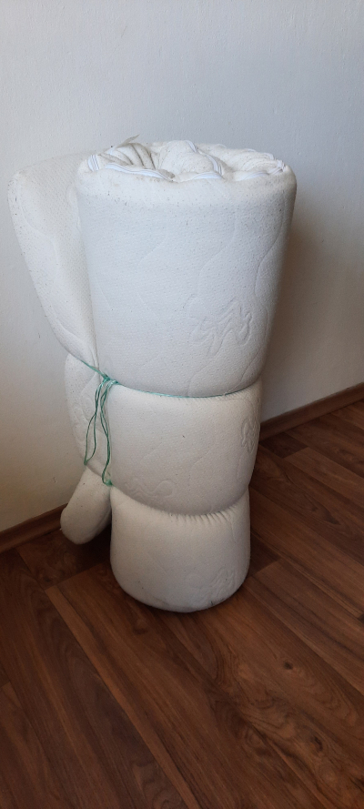 Dětská matrace s pratelným potahem 140 x 70 x 8 cm