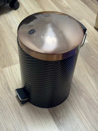 Koš na odpadky malý