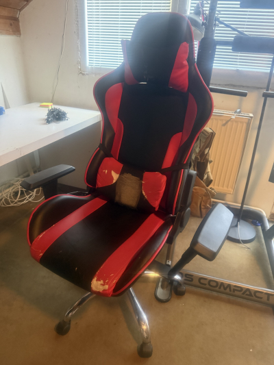 Stará herní židle