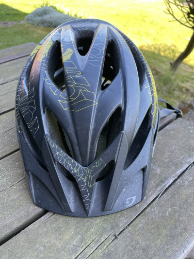 Cyklisticka helma panska velikost M 57-59cm