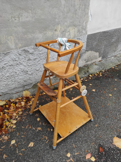 dětska stolicka dřevo