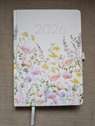 Diář 2026 s květinovým motivem