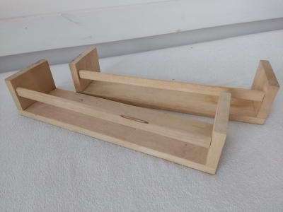 IKEA poličky na kořenky/knihy