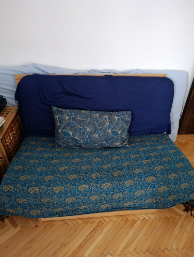 Rozkládací pohovka/futon ikea