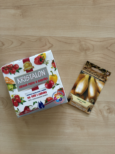 Kristalon a semínka cibule
