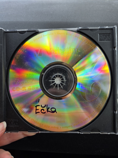 CD E!E