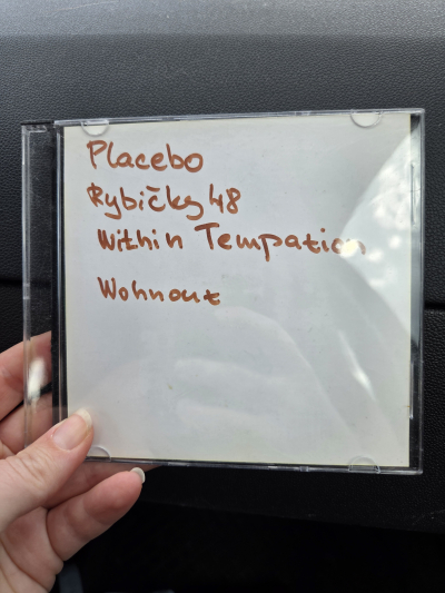 CD hudba mix.
