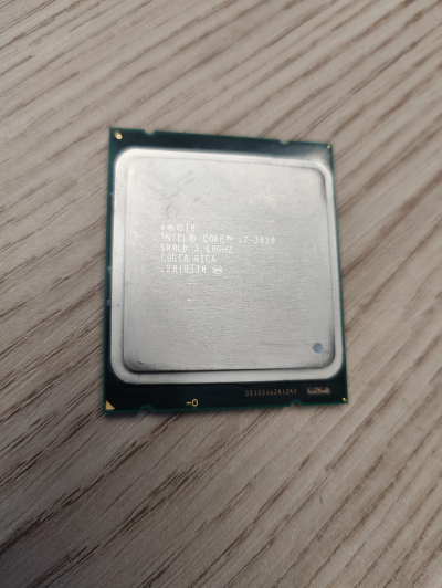 Intel Core i7 3820