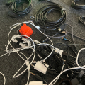 Mix audio/PC kabelů a rekordér Zoom