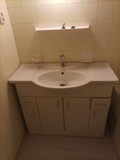 Koupelnový nábytek