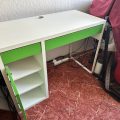 Ikea psací stůl