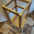 učicí věž ze 2 stoliček IKEA