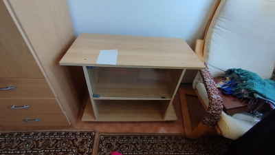 Televizní stolek