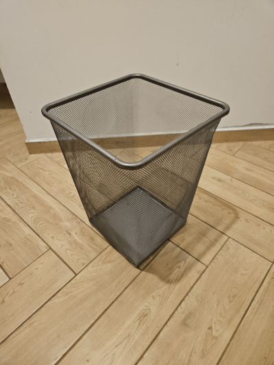 Kos na papir Ikea