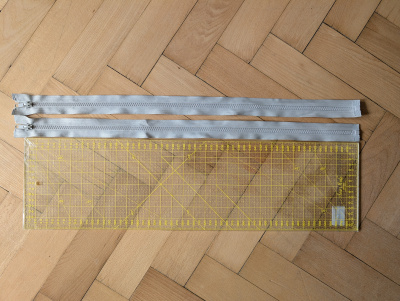 Dva zipy 60cm béžové