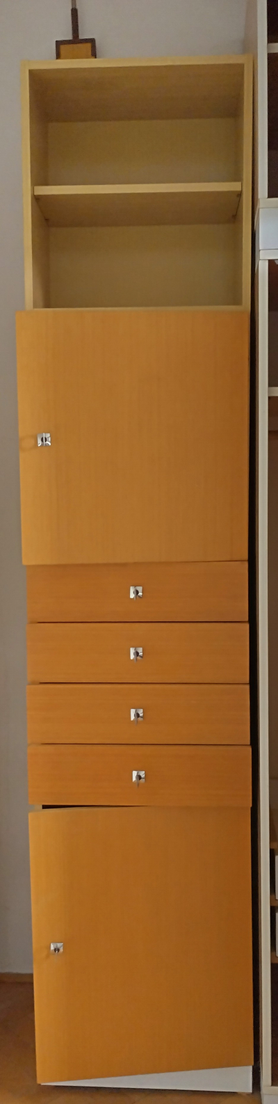 Sektorové skříňky Universal