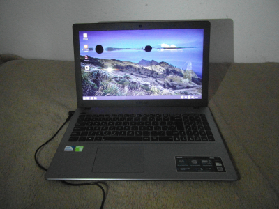 Notebook ASUS X550C