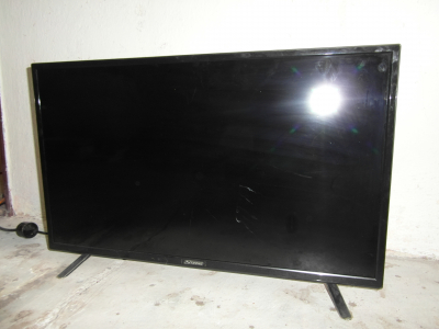 Televizor Strong SRT32HY3003