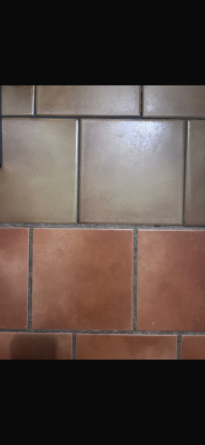 Sháním dlaždice 20x20 v podobné barvě