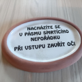Varování na stěnu