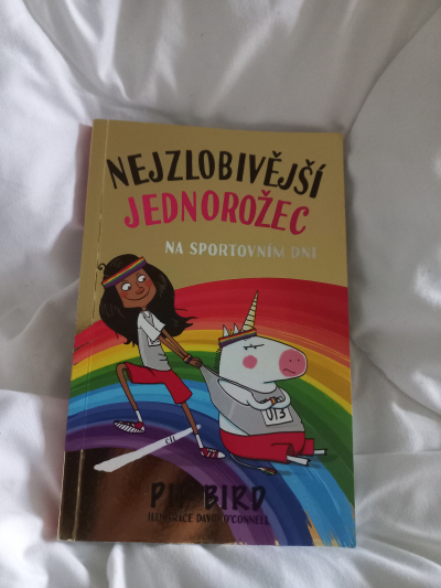 Kniha nejzlobivejsi jednorožec