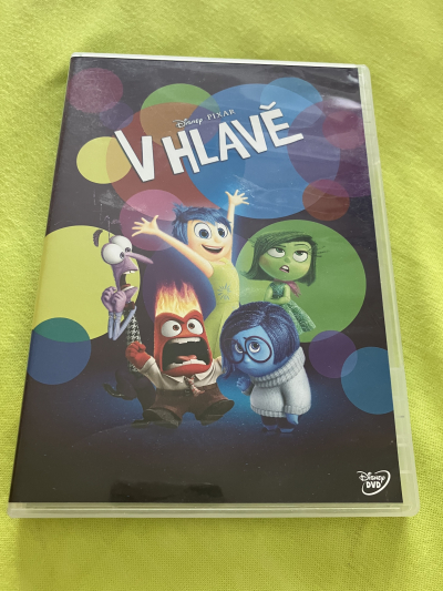 V hlavě DVD