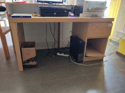 Stůl IKEA