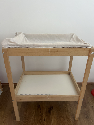 Přebalovací pult IKEA