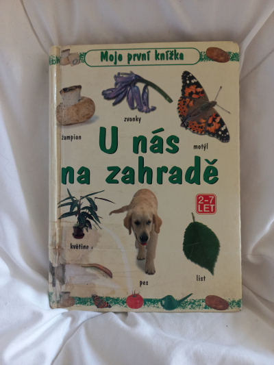 Kniha U nás na zahradě