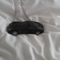Šedé auto