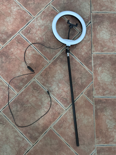 Tyč se světlem na mobil USB