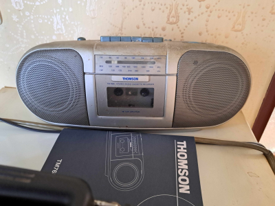 rádio THOMSON