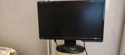 benq G2220HDA