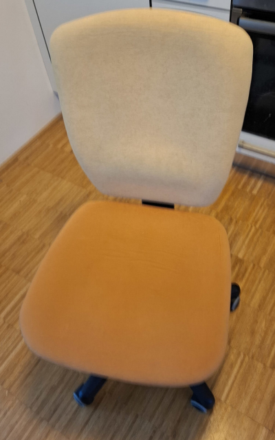 Židle kancelářská obyčejná