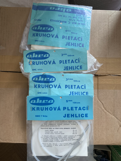 Jehlice na pletení kruhové