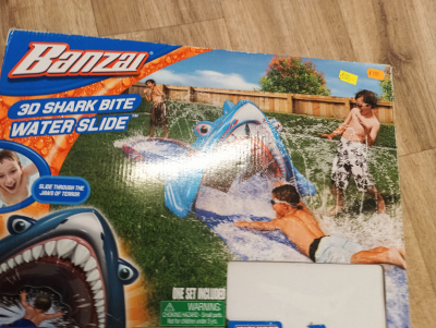 Dětský venkovní tobogán na trávník BANZAI 16' 3D Shark Bite