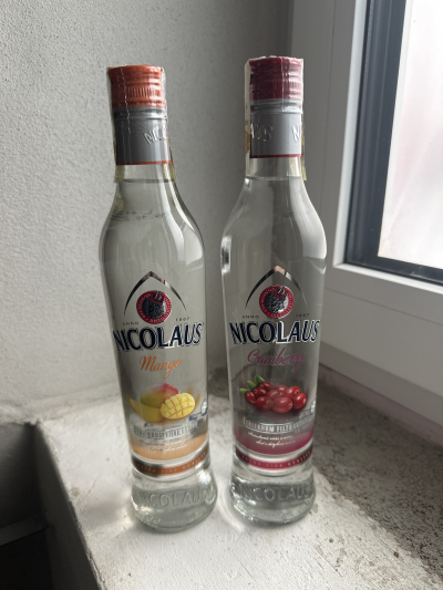 2x ovocná vodka mango a brusinka