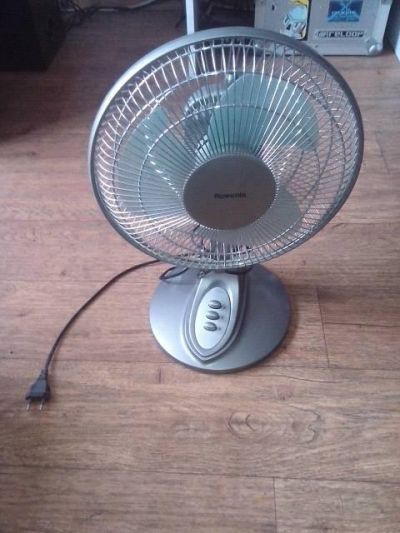 daruji funkční ventilátor - nemám již pro něj využití